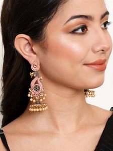 Boucles d'oreilles Jhumka en or rose avec motif paon, bijoux ethniques faits à la main pour mariage - Product Image 6