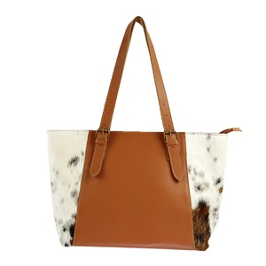 Sac à main tendance pour femme en poils de vache avec bandoulière en cuir, imprimé vintage, en PU - Product Image 6