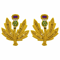 Badges à épingler en feutre non tissé brodés de paillettes à motif étoile vintage, design feuille d'érable dorée, 2 pièces pour la décoration de vêtements