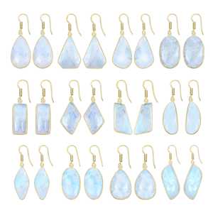 Venta al por mayor de pendientes de moda 2026 para mujer, con piedra lunar sintética arcoíris, chapados en oro de 18K sobre latón. - Product Image 1