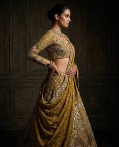 InCotton.M Lehenga Dorado de 4 Metros con Volantes y Capas de Lona de Georgette Sintética, Glamour para Fiestas - Calidad Excepcional - Product Image 2