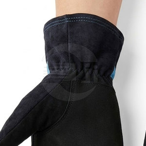 ถุงมือแข่งรถสปีดแทร็ค ถุงมือแข่งรถระดับพรีเมียม โครงสร้างที่สวมใส่สบายและงานประกอบคุณภาพ - Product Image 6