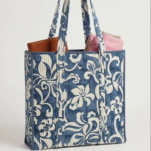 กระเป๋าโท้ทผ้าฝ้ายทำมือลายดอกพิมพ์บล็อก กระเป๋าช้อปปิ้งสำหรับผู้หญิง กระเป๋าสะพายไหล่แบบใช้ซ้ำได้ เป็นมิตรกับสิ่งแวดล้อม - Product Image 1