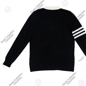 Cárdigan de punto negro con bordado jacquard personalizado para mujer de la hermandad DST, letras griegas Delta rojas, cuello en V, estilo preppy, ribete varsity. - Product Image 4