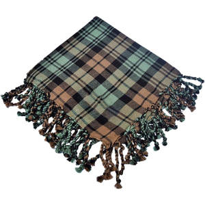 Chal Escocés de Tartán Negro de Primera Calidad, Personalizado con Diseño de Clan, 100% Lana, Patrones Personalizados - Product Image 1