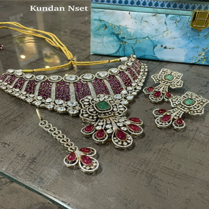 Premium Quality Luxury Bridal Kundan <b>Statement</b> <b>Necklace</b> Set With Maang Tikka Perfect For Weddings, Party Wear Royal Look - Product Image 1