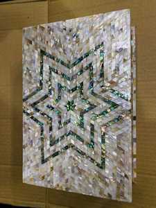 Élégante boîte de rangement pour bijoux en nacre, organisateur mosaïque artisanal pour bijoux précieux, accessoires, cadeaux et décoration intérieure - Product Image 6