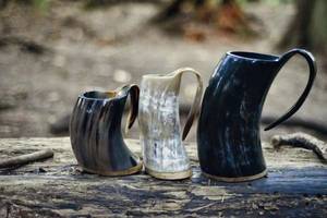 Verres à shot en corne de buffle faits à la main, verres à boire en corne de vache faits à la main, mugs viking en corne d'ox pour fêtes et célébrations - Product Image 5