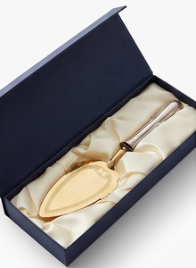 Cucharas de servir clásicas plateadas con mangos largos y hojas en tono dorado para decoración de mesas de boda y uso en la cocina. - Product Image 6