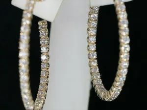 Boucles d'oreilles créoles en or jaune massif 14 carats avec moissanite intégrée, 3 carats, taille ronde, VVS1 - Product Image 1