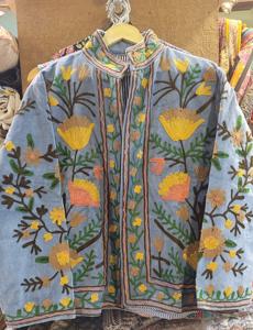 Chaquetas de Terciopelo con Bordado Suzani, Chaquetas Bohemias Suzani, Chaquetas Bordadas - Product Image 4