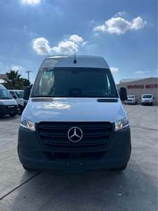 Mercedes-Benz Sprinter 2025 Usada, Furgoneta de Carga con Techo Alto - Product Image 1