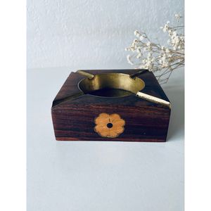 Cenicero de Madera Rústico Premium Hecho a Mano con Diseño Único para Fumar - Product Image 3