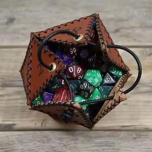 Bolsa Redonda de Cuero Marrón Hecha a Mano para Guardar Dados y Taza, para Juegos de Rol - Product Image 4
