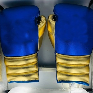 Gants de boxe professionnels personnalisés avec logo, en cuir, imperméables, sangle de poignet réglable, fermeture à boucle antidérapante, entraînement, sparring - Product Image 4