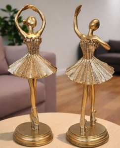 Sculpture d'art contemporaine en bronze représentant une famille, décoration artistique pour la maison, décoration de table de salon - Product Image 3