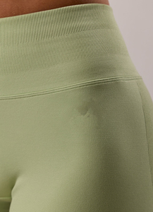 Shorts de sport pour femme, push-up, en polyester, pour l'entraînement et la gym, en promotion - Product Image 4