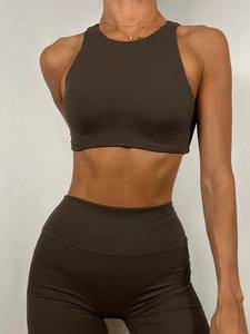 T-shirt de sport compressif rembourré noir pour femme, coupe courte, séchage rapide, haute qualité, vente en gros personnalisée - Product Image 4