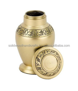 Decorative Pet Memorial Urns Funeral Pet <b>Keepsake</b> Urns Burial Urns With High Quality at Low Price - Product Image 1