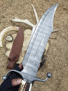 Cuchillo Bowie de Acero de Damasco Hecho a Mano con Hoja de Acero, Mango de Cuerno y Funda de Cuero para Camping y Uso General, Cuchillo para Exteriores DIY OEM - Product Image 1