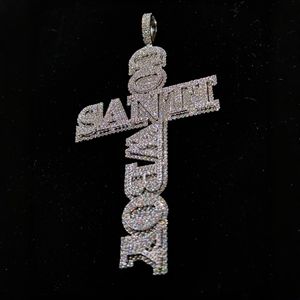 จี้รูปไม้กางเขน AMBER JEWELS Saint 8 ทอง 18K เพชรธรรมชาติ สำหรับทุกเพศทุกวัย รับรองโดย IGI ทรงเหลี่ยม Radiant Cut เครื่องประดับฮิปฮอป - Product Image 1