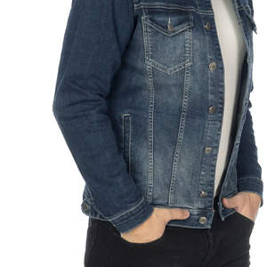 Chaqueta Vaquera Unisex NESTA SPORTS con Lavado Suave, Textura Flexible, Silueta Limpia, Perfecta para Atuendos Urbanos y Pedidos al por Mayor - Product Image 4