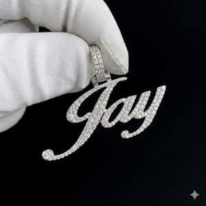 สร้อยคอทองคำแท้ 14K ประดับเพชรโมอิสซาไนต์ ตัวอักษรแบบคัสตอม จี้รูปตัวอักษรแบบหนา ดีไซน์ทันสมัย เหมาะสำหรับทั้งชายและหญิง เป็นของขวัญสุดพิเศษ - Product Image 1