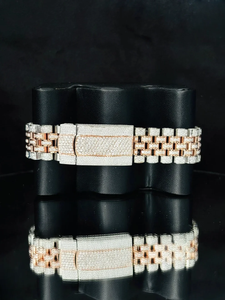 Nouvelle Arrivée Montre-Bracelet Automatique de Luxe Élégante en Moissanite et Diamant, Style Hip-Hop Antique en Acier Inoxydable, Disponible à la Vente - Product Image 5