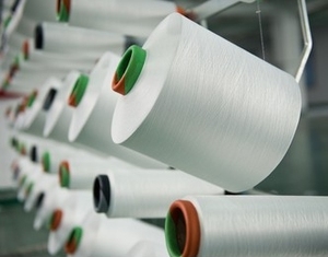 Top vente Premium 100% Polyester NE 15s/1 fil indien haut exportateur pour le tissage de motifs bruts anti-bactéries écologiques recyclés - Product Image 2