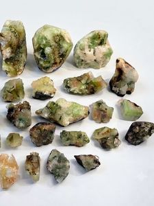 Vente en gros de spécimens minéraux de calcite verte naturelle brute, pierres de guérison, pierres brutes, objets d'art, objets de collection, décoration intérieure - Product Image 5