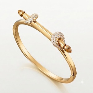 กำไลข้อมือทองคำแท้ 14K 18K ประดับเพชรแล็บ 0.56 กะรัต ดีไซน์สถาปนิกทรงกรงเล็บ ประดับเพชรแบบพาเว่ กำไลข้อมือทองคำรูปทรงประติมากรรม - Product Image 2
