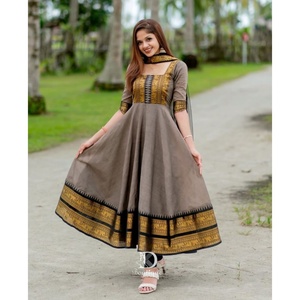 Conjunto Anarkali de Kurti, Pantalón y Dupatta de Seda Banarasi con Corte Acampanado - Estilo Moderno para Fiestas, Elegancia Lujosa para Todas las Temporadas - Product Image 1