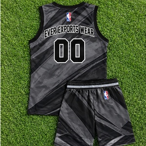 Uniforme de baloncesto gris y negro, conjunto de camiseta y pantalones cortos con gráfico personalizado, uniforme de baloncesto deportivo al por mayor. - Product Image 2