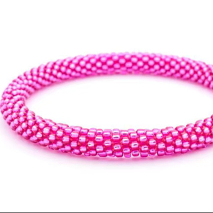 กำไลข้อมือลูกปัดแบบกว้าง ทำมือ ลายชนเผ่ามาไซ สายรัดข้อมือทอมือสำหรับผู้หญิง เครื่องประดับชาติพันธุ์แอฟริกัน ลายเรขาคณิต เม็ดแก้ว - Product Image 1