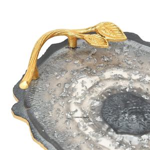 Elegante bandeja multiusos de resina gris en forma de rectángulo con plato de servicio decorativo con mango dorado para cocina, mesa de centro - Product Image 5