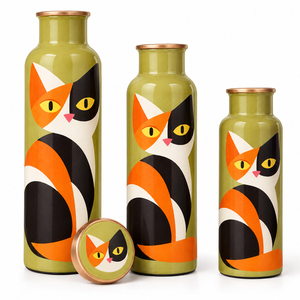 Juego de Botella de Agua de Cobre con Diseño de Corazón Azul y Dos Tazas, Portátil para Viajes, por Concept Home Novelty Design - Product Image 1
