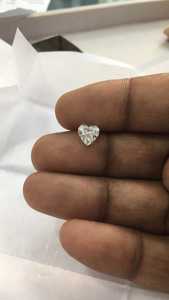 Diamantes Blancos y en Forma de Corazón Cultivados en Laboratorio con Certificación IGI, en Oferta, para la Elaboración de Joyas, Collares, Colgantes, Pendientes y Pulseras - Product Image 4