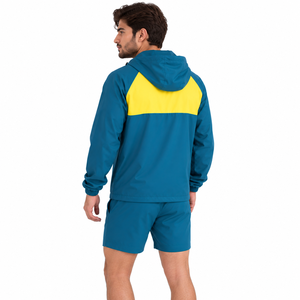 Fournisseur OEM ODM de survêtements sportifs en nylon coupe-vent pour hommes, sweats à capuche color block, shorts, vestes zippées oversize, imperméables et personnalisables - Product Image 4
