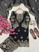 Sublimez la beauté de votre garde-robe avec ce nouvel ensemble Kurti et pantalon évasé.