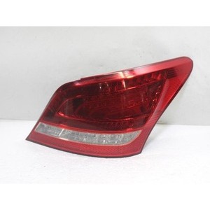 Feu arrière droit d'occasion Equus 924023N000 - Product Image 1