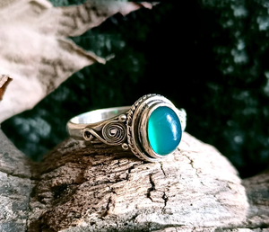 Anillo Hecho a Mano en Plata de Ley 925 con Ónix Verde, Gema Natural con Engaste en Bisel, Corte Ovalado, Clásico, para Regalo de Boda o Compromiso - Product Image 5