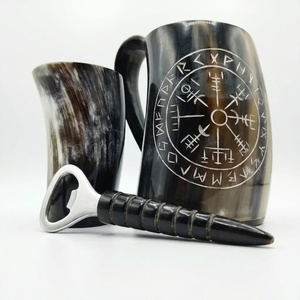 Juego de 4 tazas de cuerno de buey con abridor de botellas, diseño de runas vikingas, cuerno de búfalo tallado, artesanía natural, estilo antiguo - Product Image 5