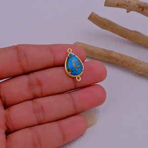 Hecho a mano azul turquesa pera chapado en oro bisel texturizado doble bucle Conector de Enlace de piedras preciosas encanto para la fabricación de joyas al por mayor - Product Image 4