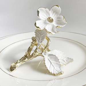 Anillos de Servilleta Modernos de Metal para una Decoración de Mesa Elegante, Porta Servilletas de Diseño para el Hogar y Hoteles - Product Image 1