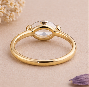 แหวนหมั้นเพชรโมอิสซาไนต์ทรงรีหรูหรา ทอง 14K 18K ประดับเพชรสามเม็ด ดีไซน์เรียบง่าย เหมาะสำหรับทั้งชายและหญิง เครื่องประดับคุณภาพสูง ของขวัญสำหรับงานปาร์ตี้ - Product Image 4