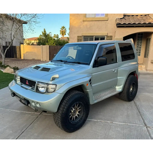 Mitsubishi Pajero d'occasion à vendre, extérieur propre, bien entretenu et prêt pour une utilisation familiale ou d'aventure - Product Image 5