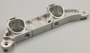 CNC machined bearing housing / dual bore <b>mounting</b> <b>block</b> - Product Image 3