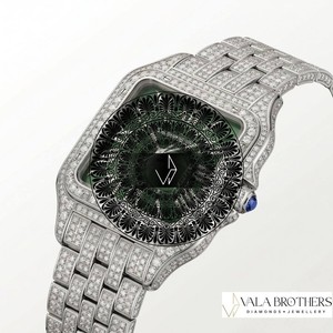 นาฬิกา Cartier รุ่นโบราณ ประดับเพชร ตัวเรือนโลหะผสม กระจกแซฟไฟร์ ขนาด 30 มม. หน้าปัดทรงสี่เหลี่ยม ระบบควอตซ์ สายสแตนเลสสตีล ตัวล็อคแบบ Deployment Clasp สำหรับทั้งชายและหญิง ระดับหรูหรา - Product Image 4