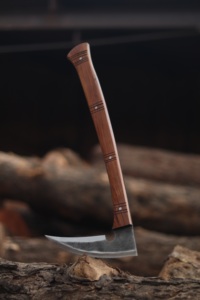 Hache Viking forgée à la main, gravée sur mesure, en acier à haute teneur en carbone, manche en bois, 6 lames coupantes, 24 cm de longueur totale, 2 kg, DIY - Product Image 4