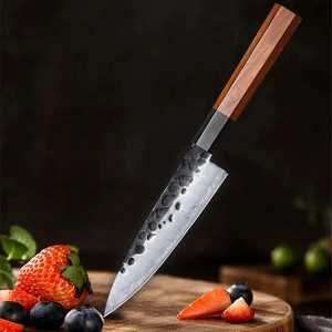 Cuchillo de Chef de Acero Inoxidable Hecho a Mano por el Mejor Proveedor, con Mango de Madera de Olivo y Funda de Cuero - Product Image 3